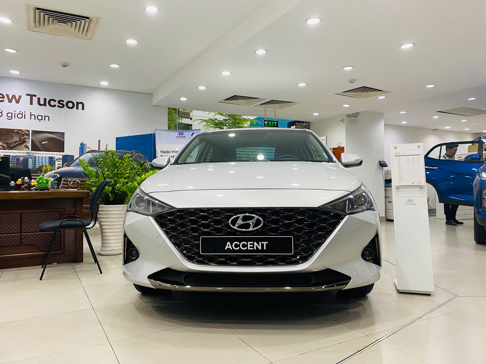 phan dau xe hyundai accent 1.4 at dac biet