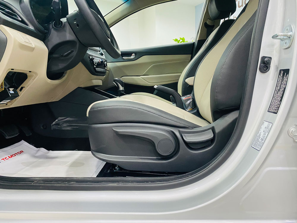 ghe lai chinh co Hyundai Accent 1.4 AT dac biet