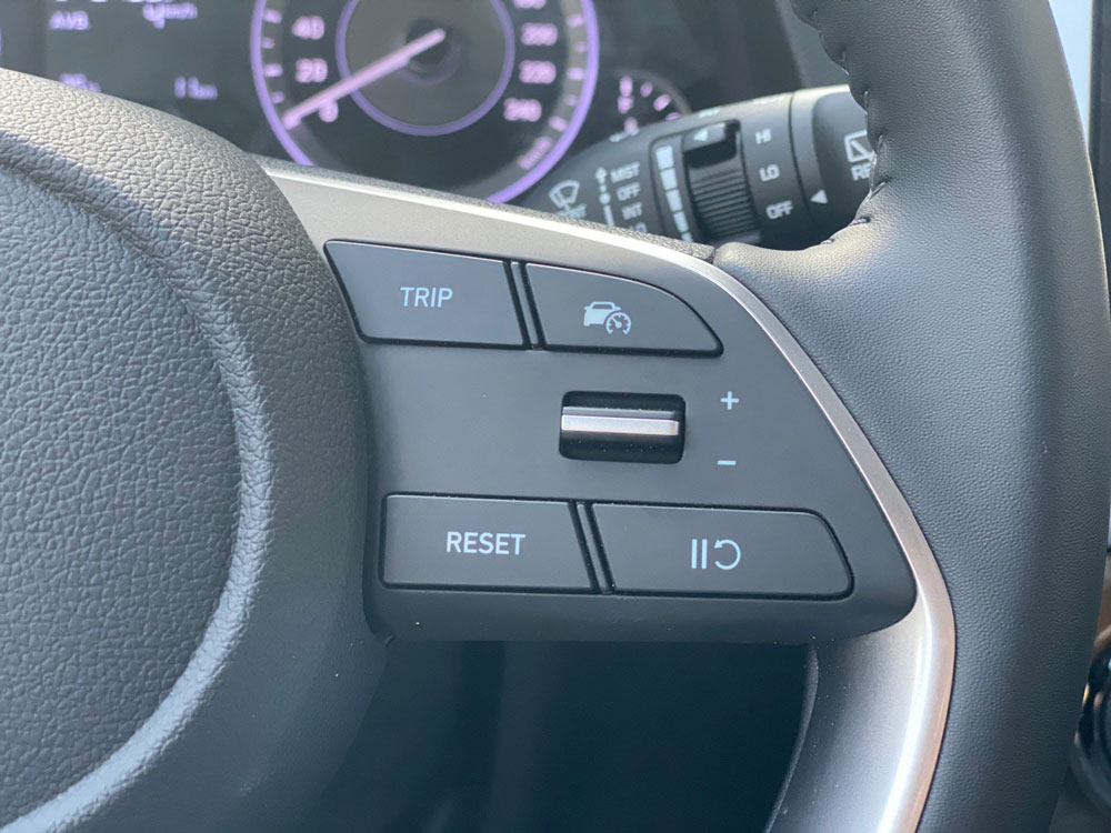 phim chuc nang ben phai vo lang Hyundai Creta 1.5 at dac biet