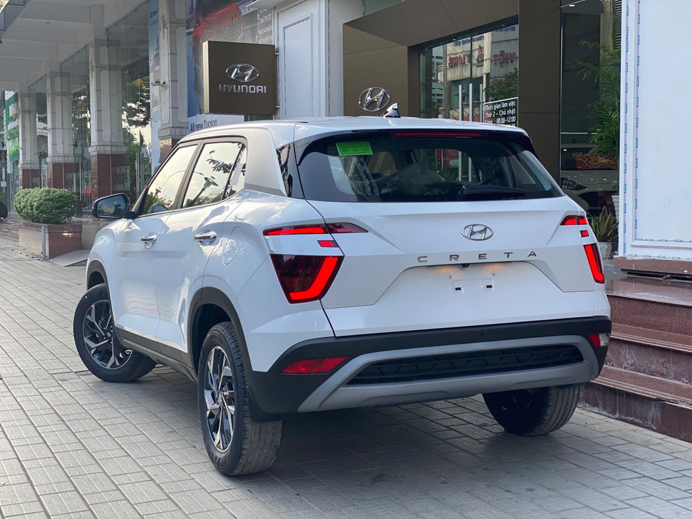 phan duoi xe hyundai creta 1.5 at dac biet