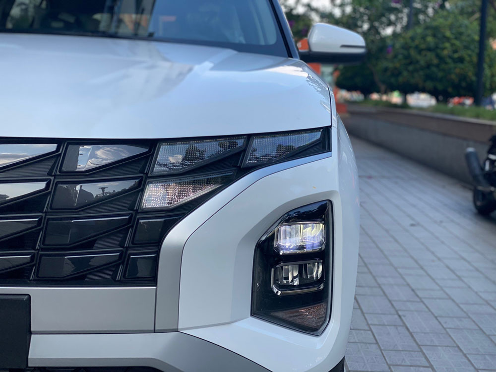 den pha xe hyundai creta 1.5 at dac biet