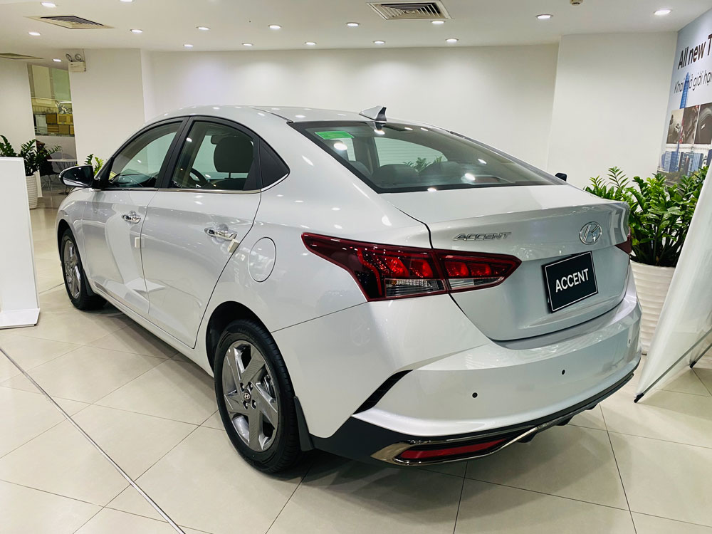 can duoi Hyundai Accent 1.4 AT dac biet